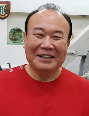 윤신근