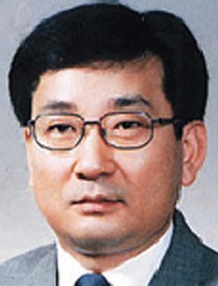 신흥홀딩스㈜ 대표 명예 교육학박사 지승룡